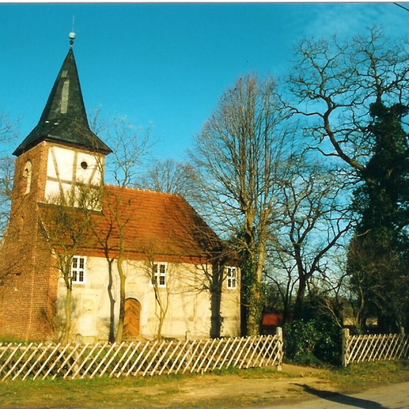 1995 Kirche Klein Briesen
