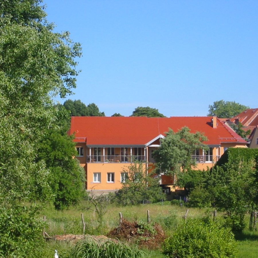 2006_Neubau Doppelzahnarztpraxis mit 2 WE_ Bad Belzig