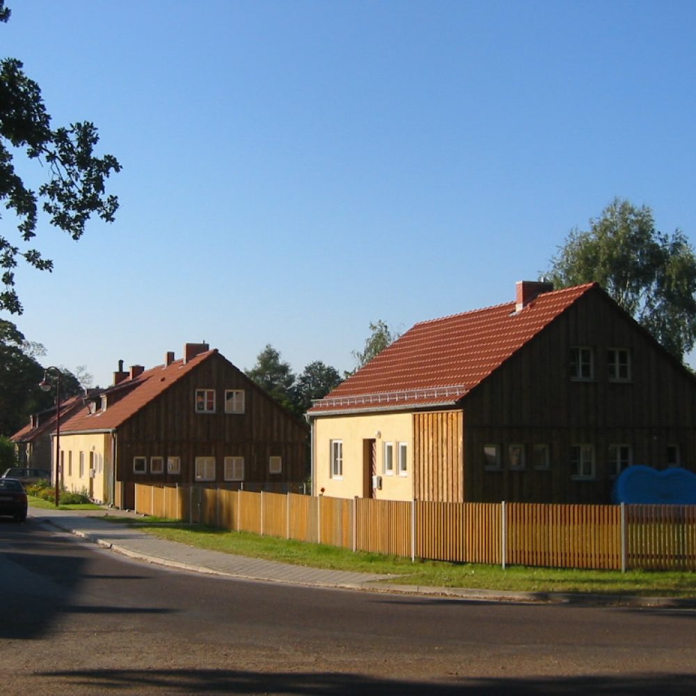 2006_Rekonstruktion ehemaliger Aktivistenhaeuser