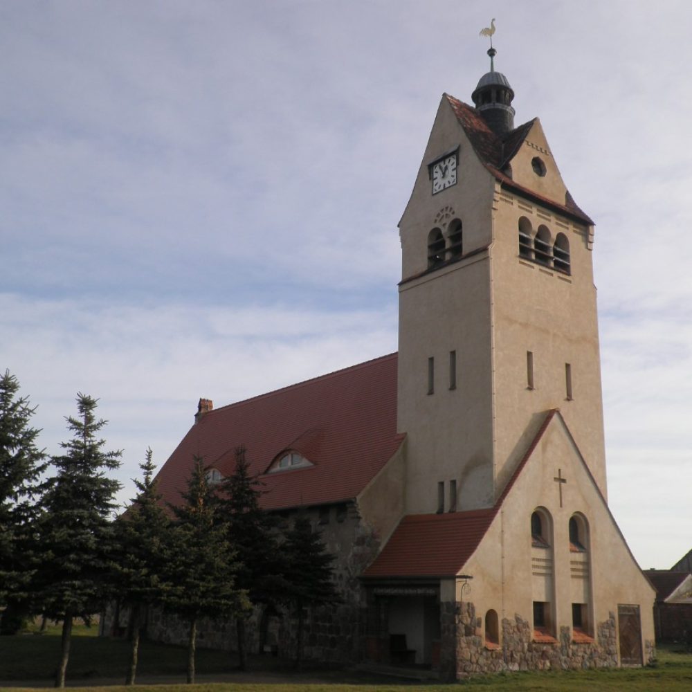 2009_ Kirche Baitz